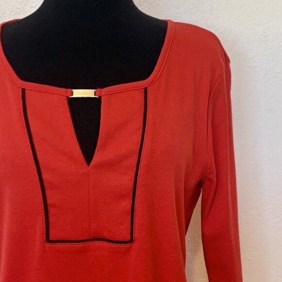 Ellen Tracy tunic top SZ LG Red ¾ sleeve blouse with keyhole neckline Cotton - Picture 2 of 6